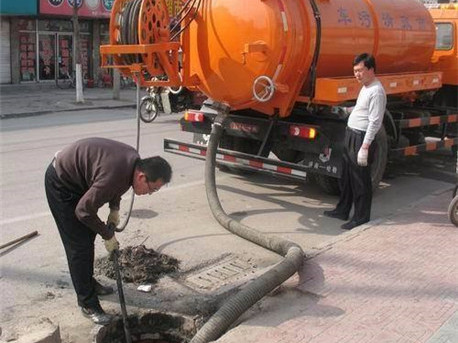 卢市镇清掏化粪池，健康生活从这里开始